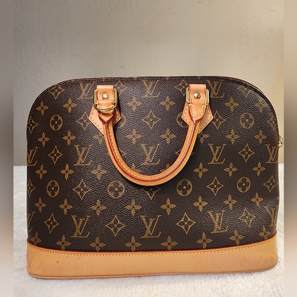 ❌️SOLD❌️ Louis Vuitton Monogram Alma PM Comes with strap - Picture 2 of 12